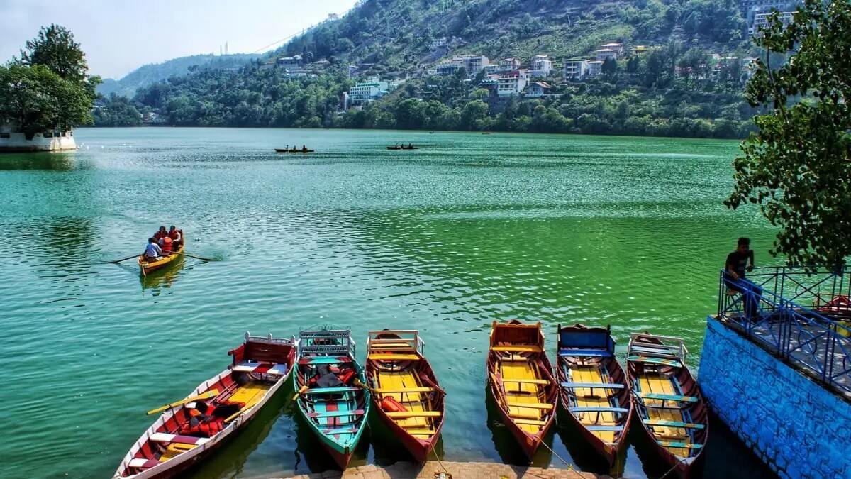 Dehradun to Nainital Taxi Service